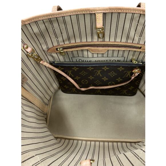 Louis Vuitton Neverfull MM Monogram with Pouchette in Rose Beige - Picture 5 of 8